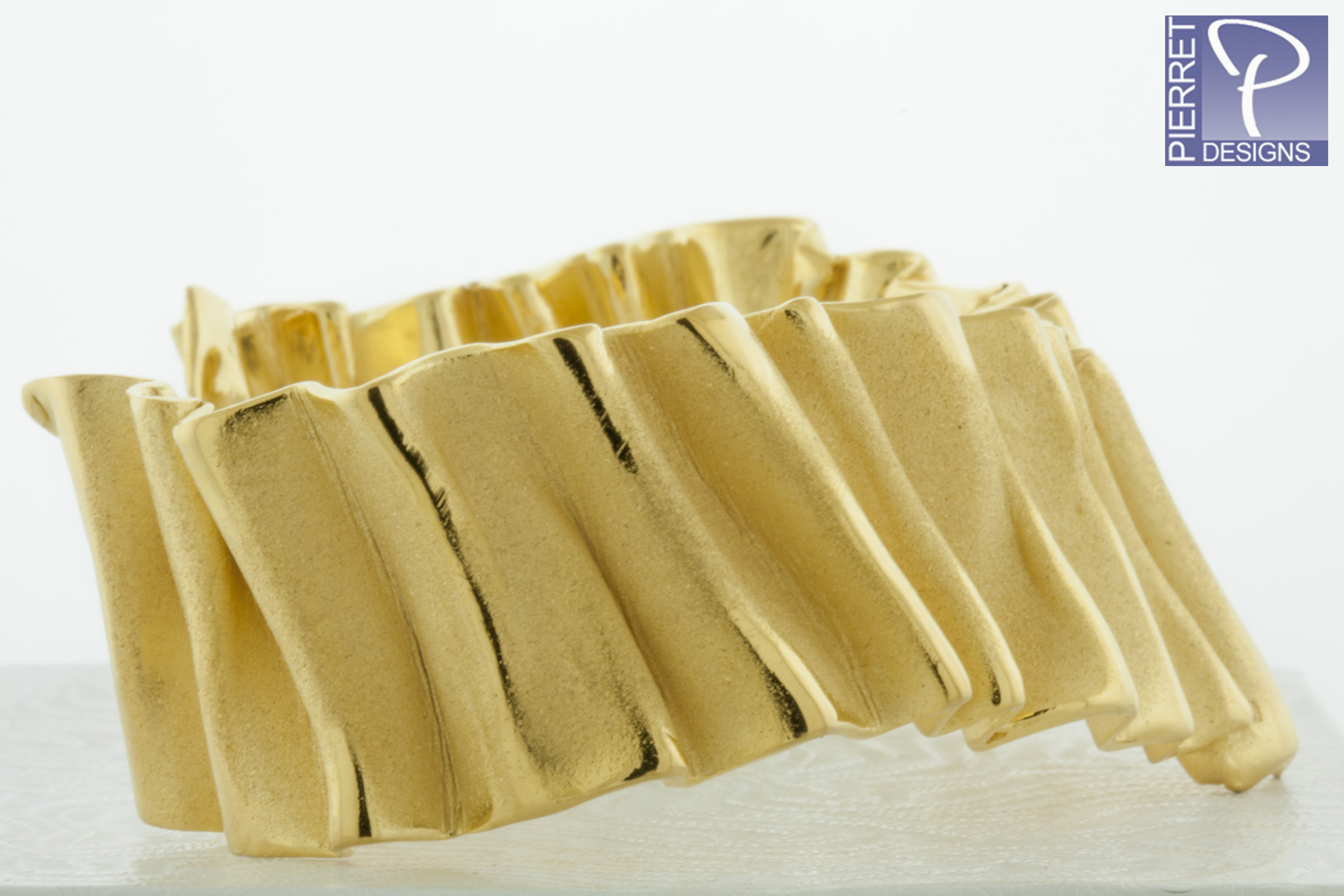 gold wave bracelet side