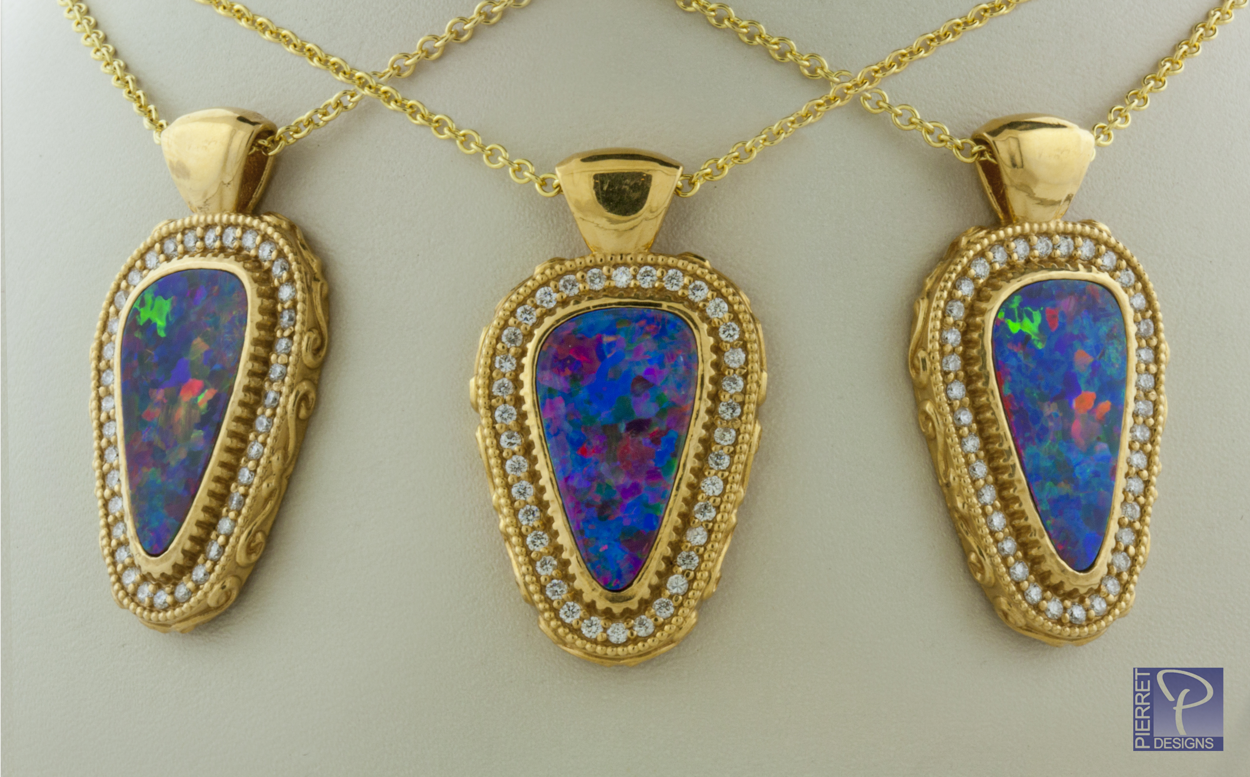 gold pendant opal three triangle