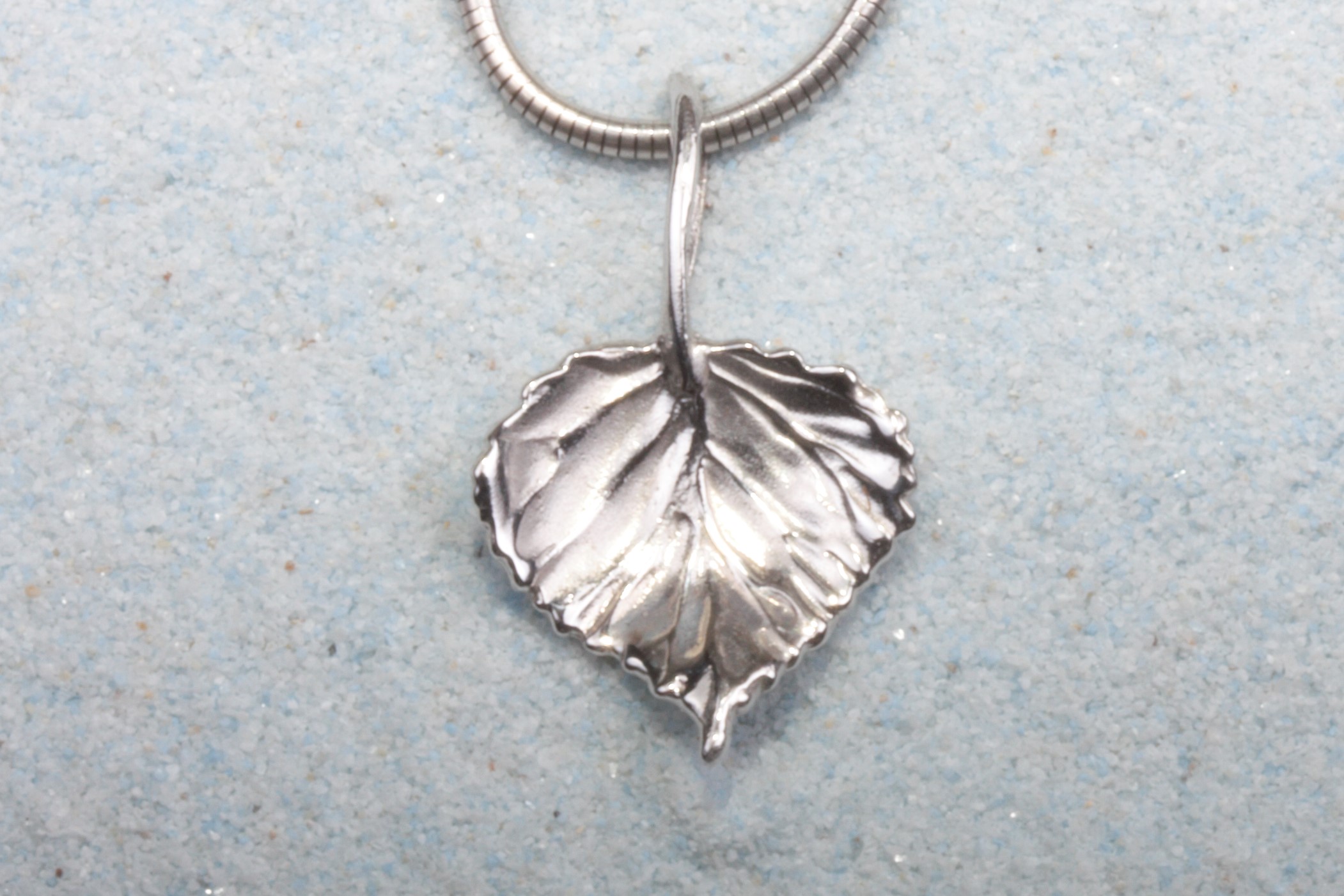 leaf pendant silver