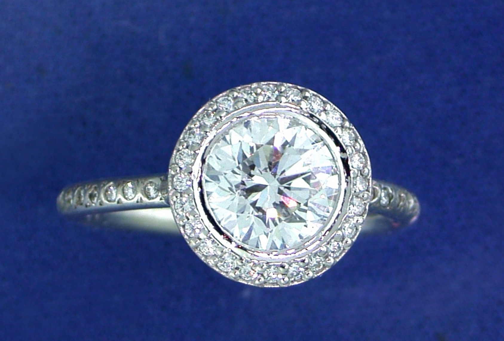 halo 1 carat diamond ring