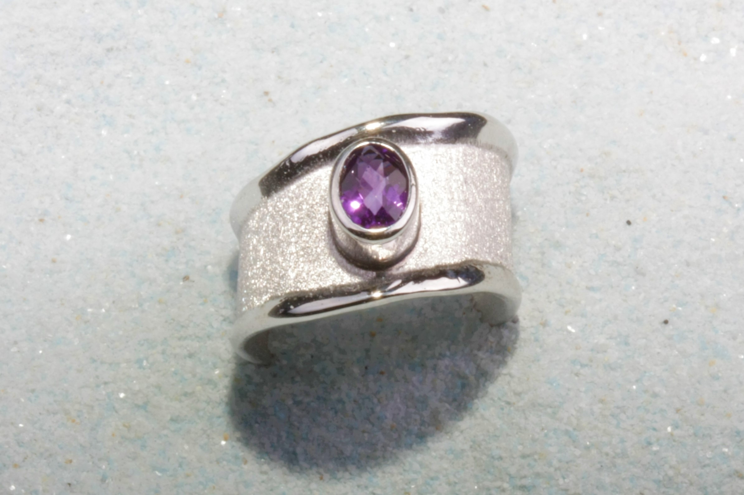 silver ring amythyst medium
