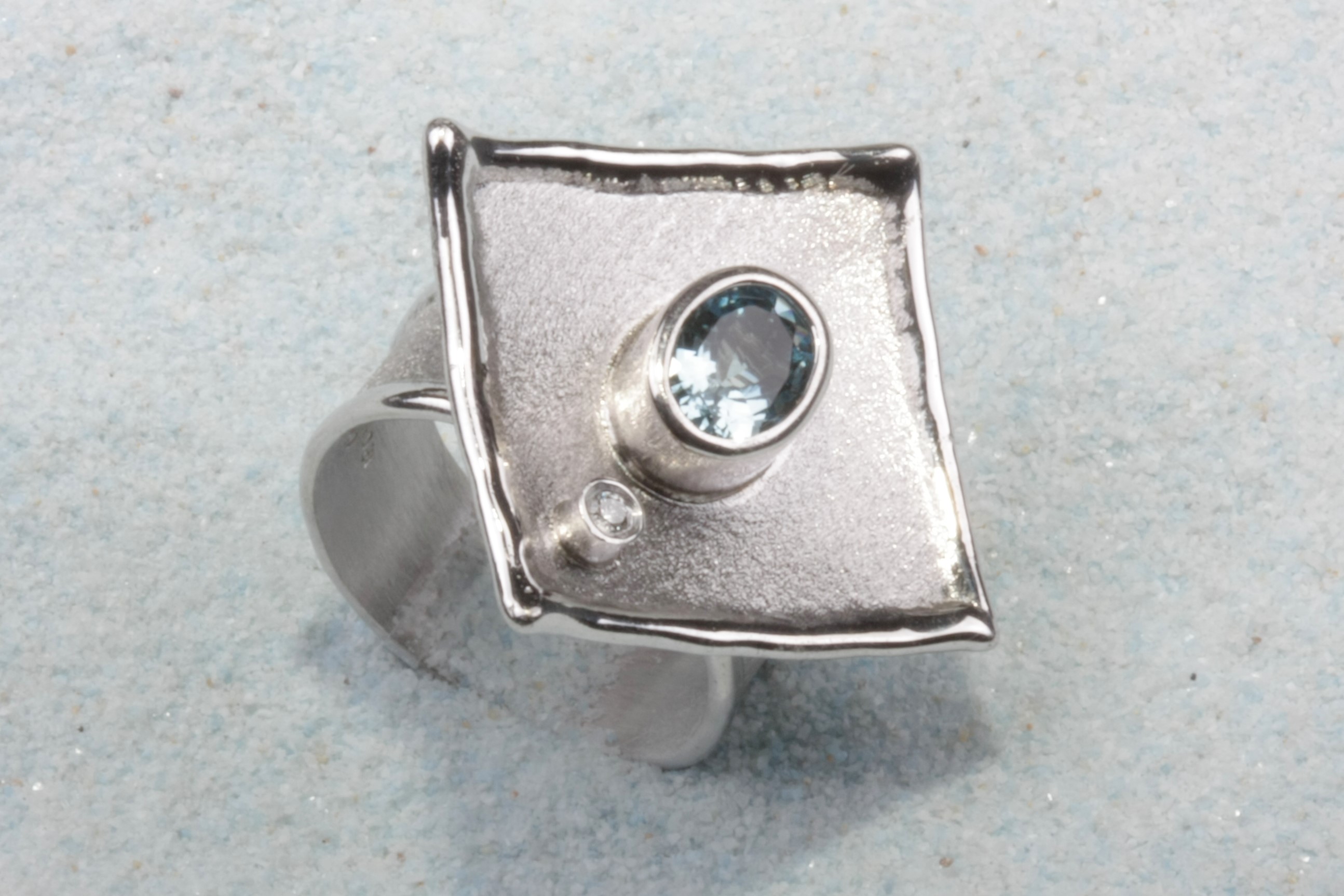 silver ring aquamarine diamond