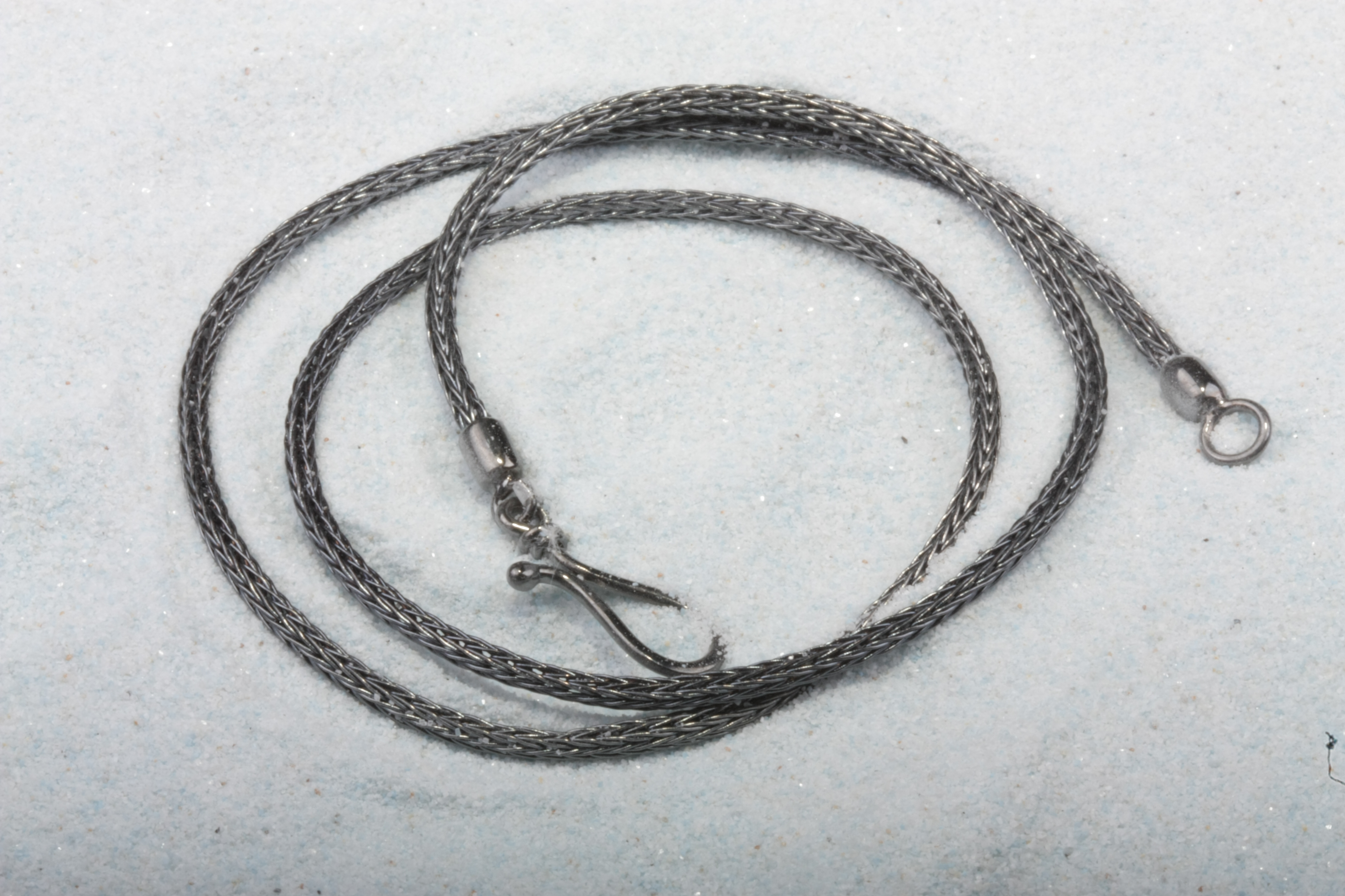 dark-silver-chain