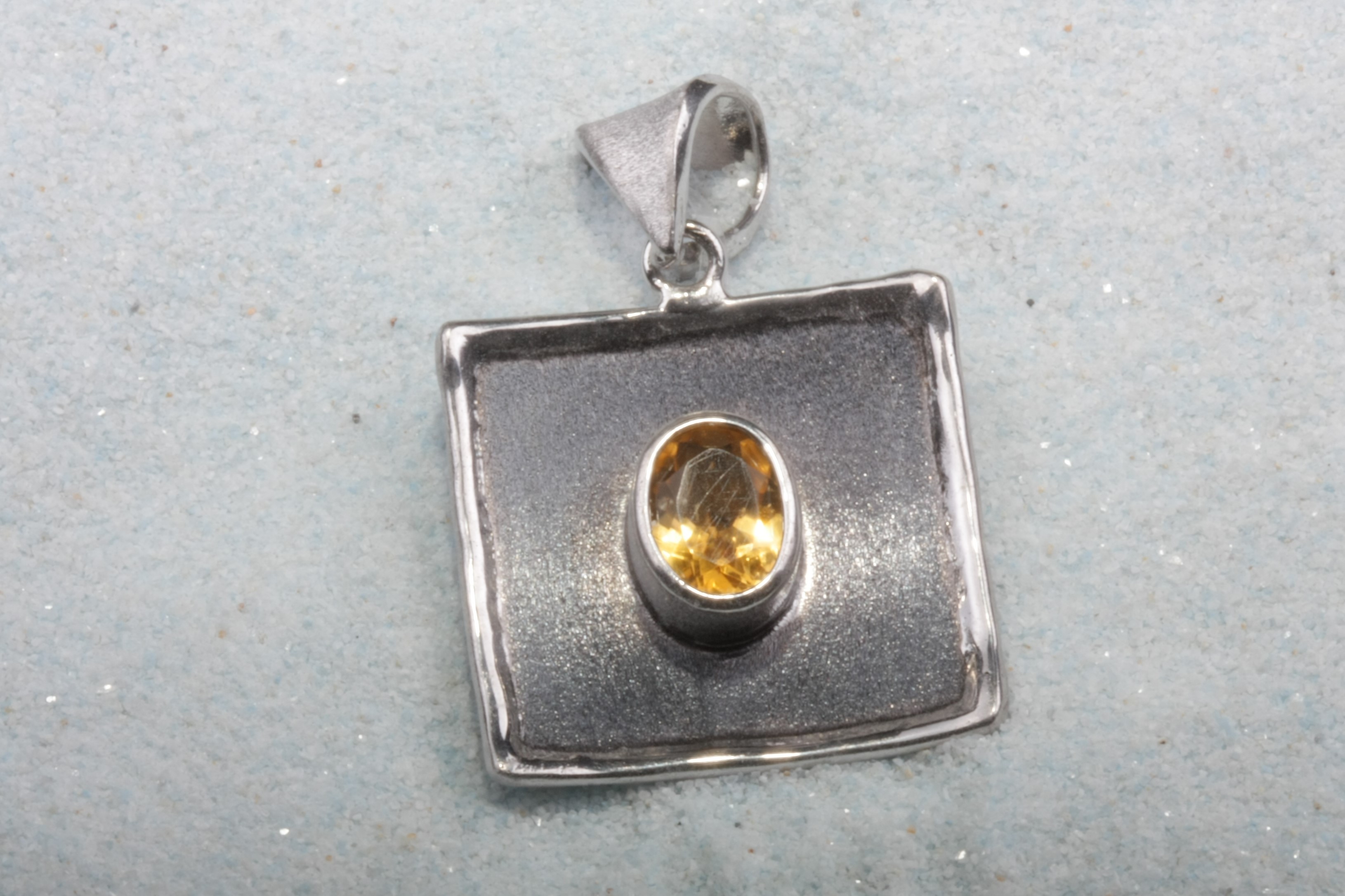 silver pendant citrine square mg